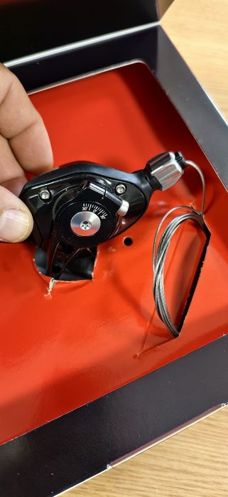 Команда SRAM X01 Trigger Red 11-скоростна дясна