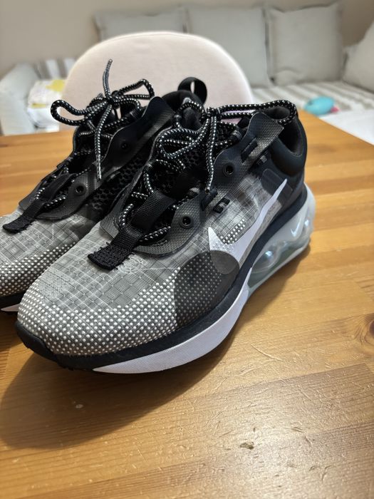 Дамски  маратонки NIKE