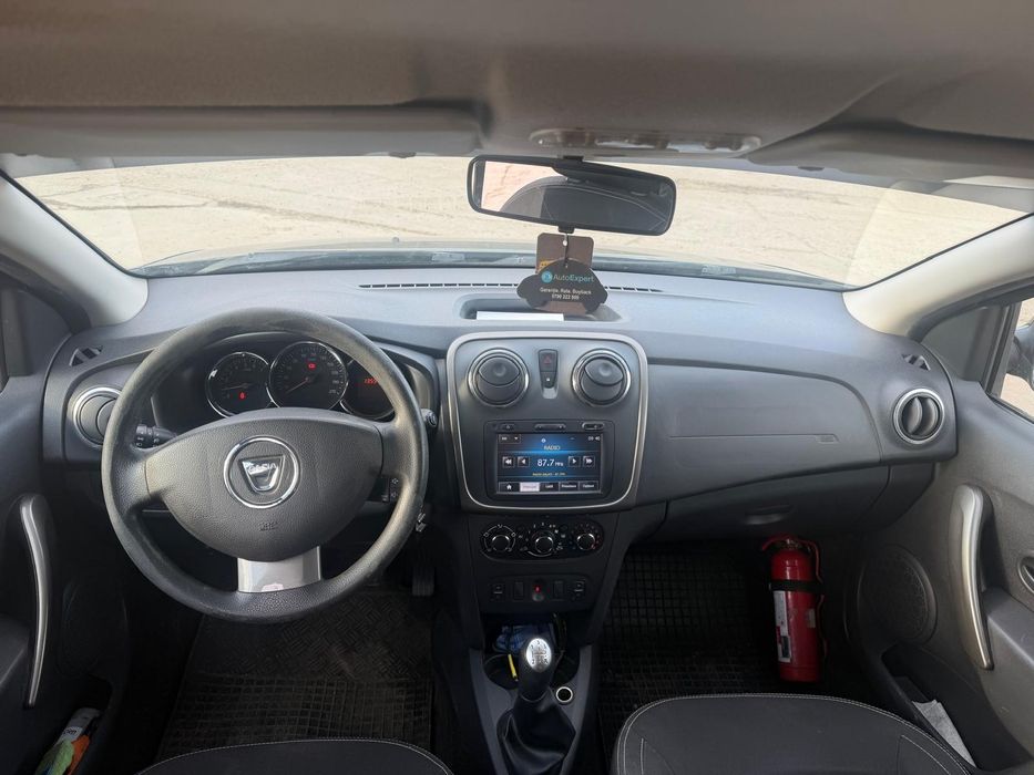 Vând Dacia Logan  MCV