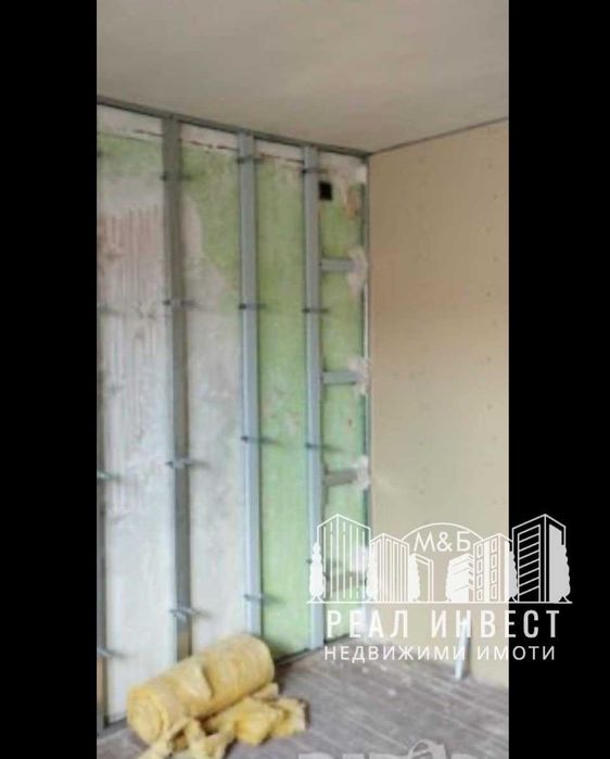 Продавам къща близнак в гр. Димитровград