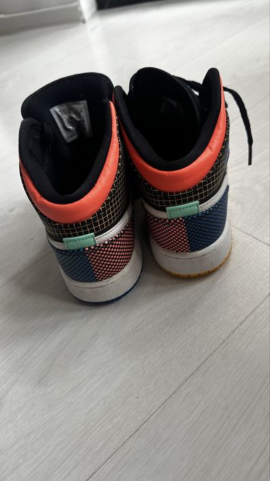 Nike Air Jordan Mid – 39 номер – отлично състояние