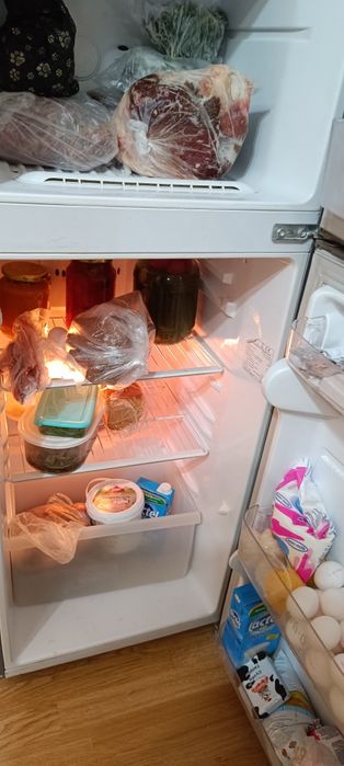 Холодильник двухкамерный