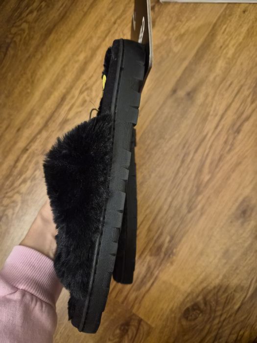 Karl Lagerfeld, Armani оригинални чехли, джапанки, Puma muse маратонки