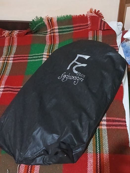 Мъжки костюм тъмно зелен