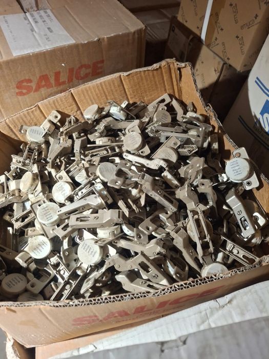 Vand stoc de Feronarie