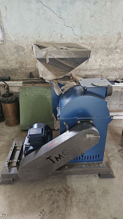 Moară cu ciocănele. Moară ceriale/ rumeguș, 15kw. Oferim.si transport