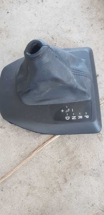 Конзола скоростен лост - /БМВ/BMW/-/е60/е61/-M57N2 3.0d 231кс.