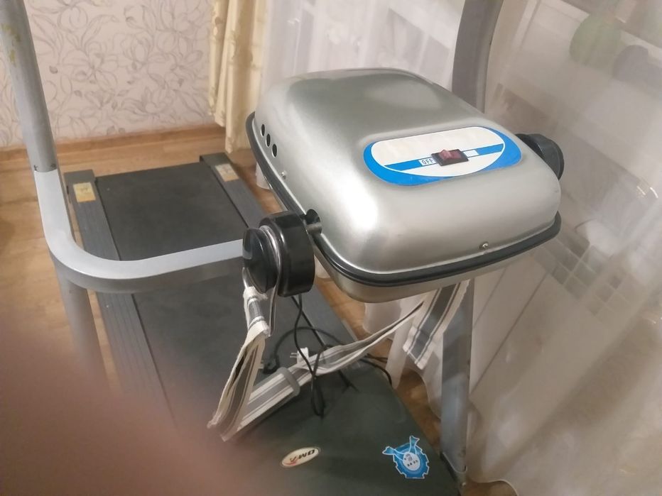 Продам беговую дорожку