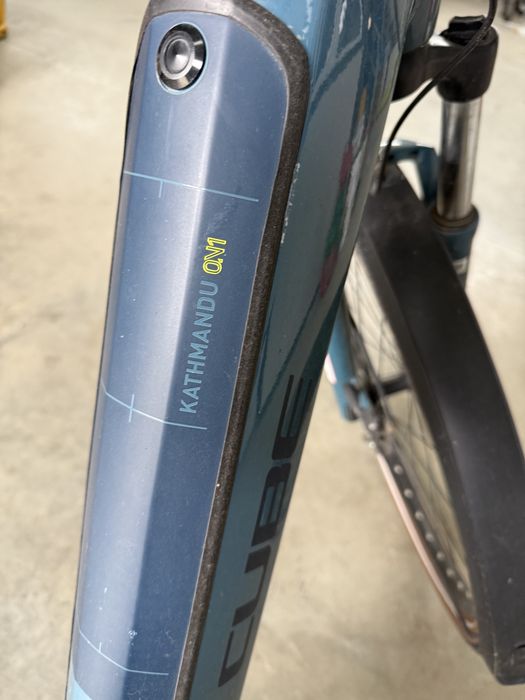 Cube Kathmandu On1 electrica Bosch cx L