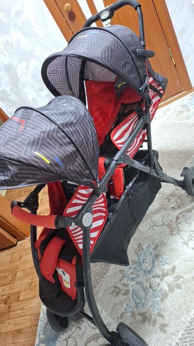 Коляска прогулочная