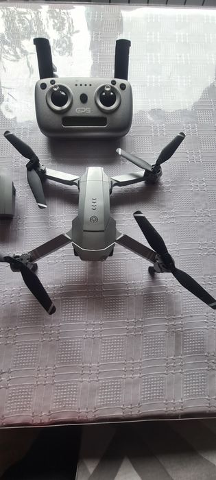 Vand Drona ZLRC Quadcopter