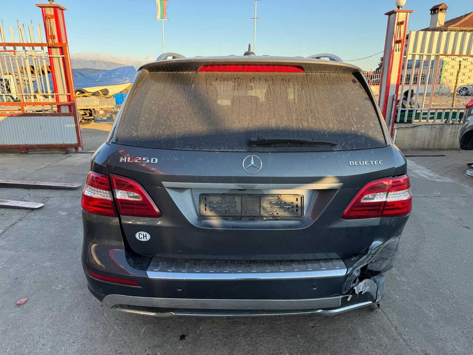 Мерцедес МЛ 166.