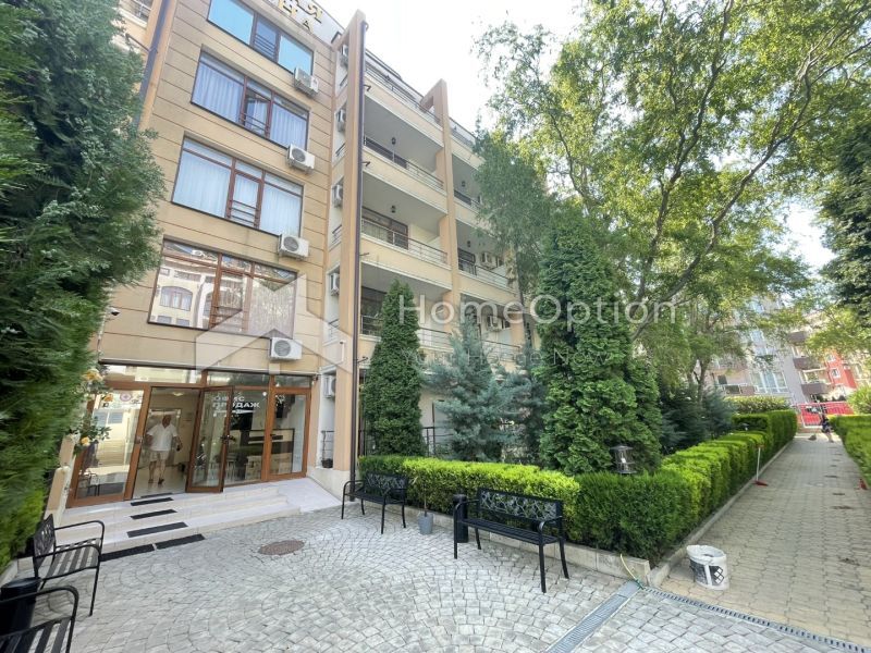 Продава се Двустаен апартамент в к.к. Слънчев бряг - 55 кв.м за 713 €/кв.м - Снимка #21