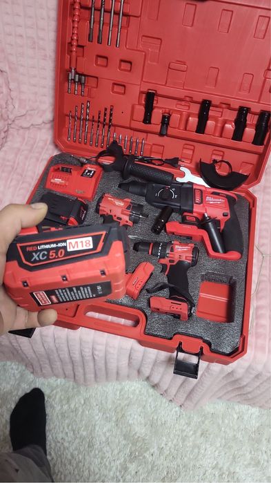 Trusa noua Milwaukee