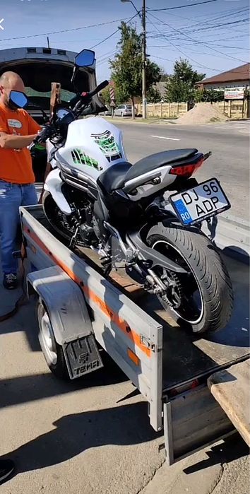 Vand Kawasaki ER-6N limitat A2 Pitesti • OLX.ro