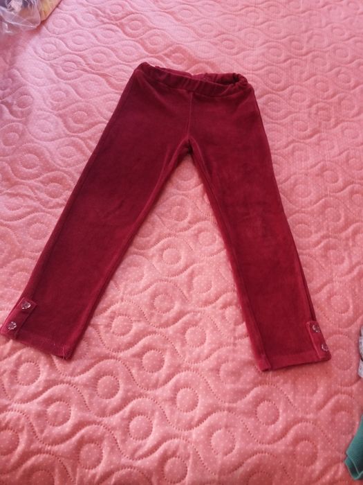 Кофта-безрукавка и штанишки велюровые на девочку  на ,4,5 лет Турецкие
