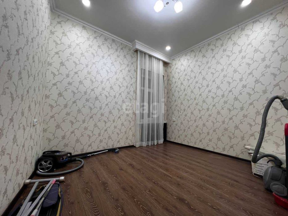 Высоко потолочный дом 4/3/3, 110 м² кирпич, ремонт, мебель и техника=