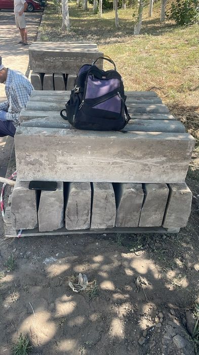 Продам дорожный бордюр бу