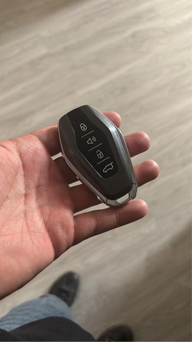 Ключ с чипом jetour