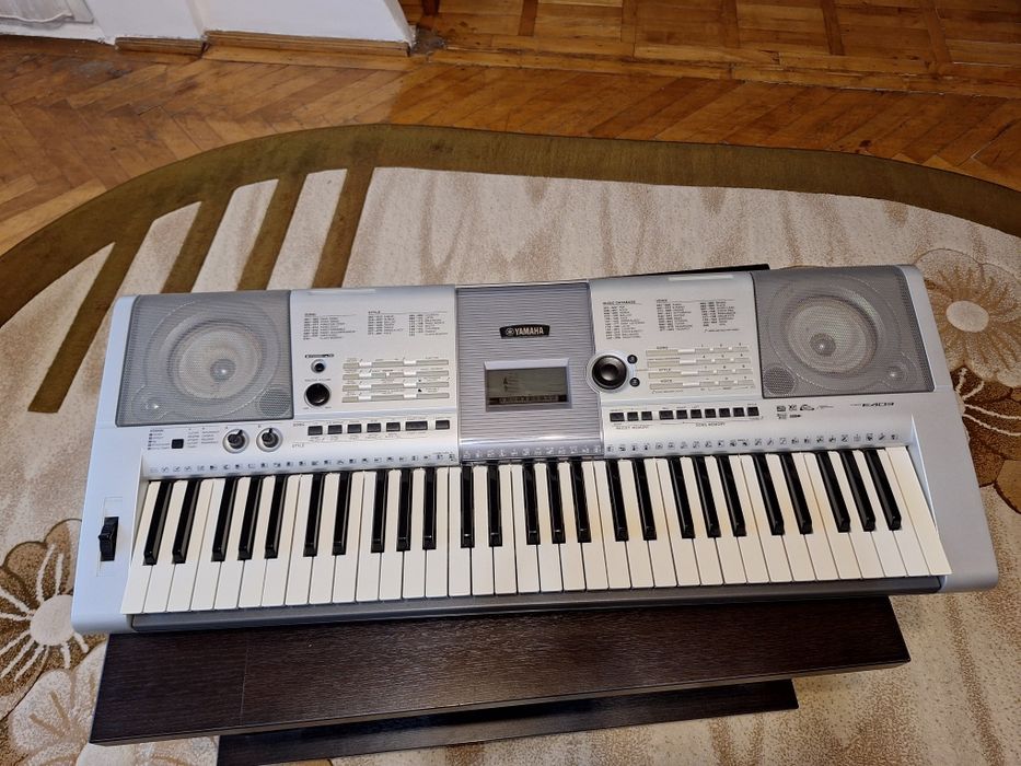 Yamaha PSR E 403
