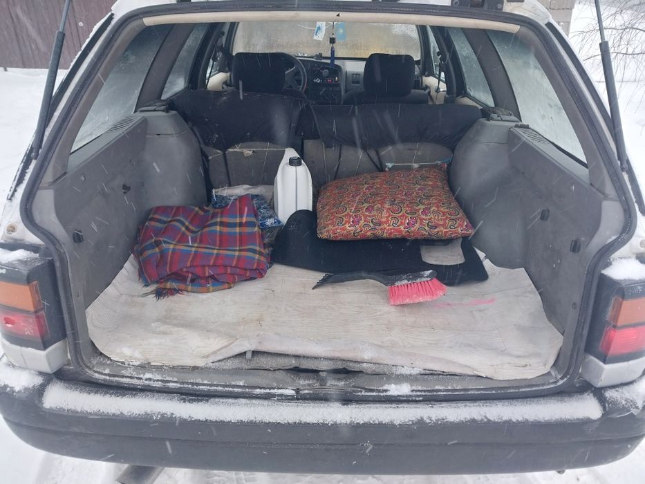 Продам машину пассат 1991 года