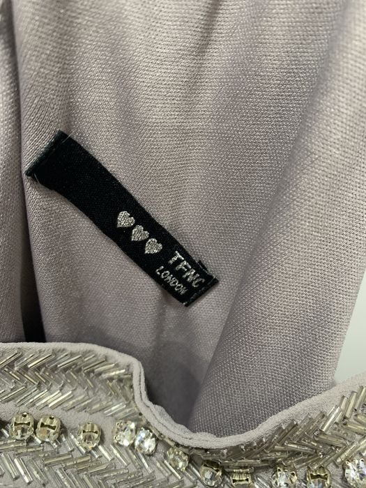 Vand rochita gri de seara