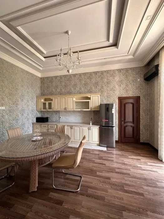 Сдается участок на Мирзо Улугбекском 2 этажный ор-р Луначарский!