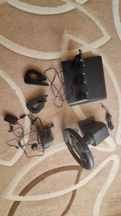 Продам Игровой контроллер PXN V99 черный