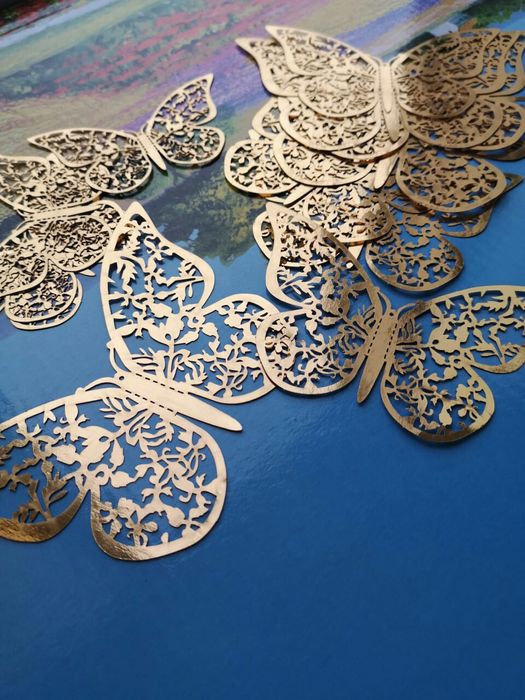 продам.бабочки декоративные.новые