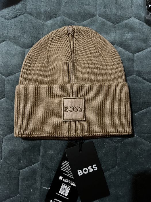 Мъжки шапки топ цена