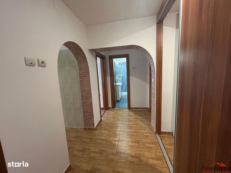 Apartament cu 2 camere de vanzare, zona centrala (Capela)