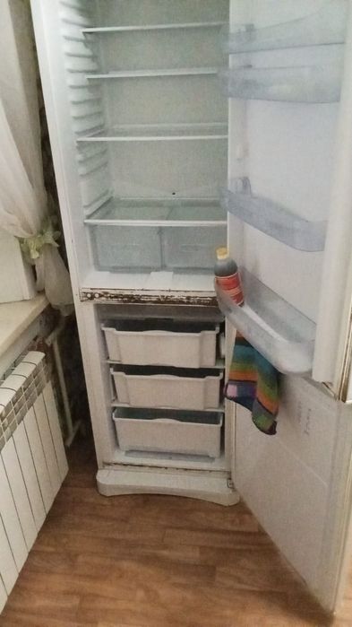 Продам холодильник