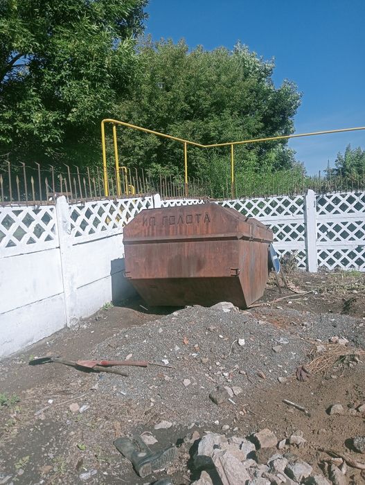 Продам контейнер для мусора