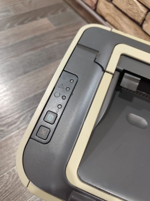 Продаю принтер HP LaserJet 1505