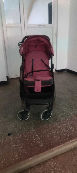 Cărucior sport Carrello Bravo - Roz/Burgundy - All-season, stare bună