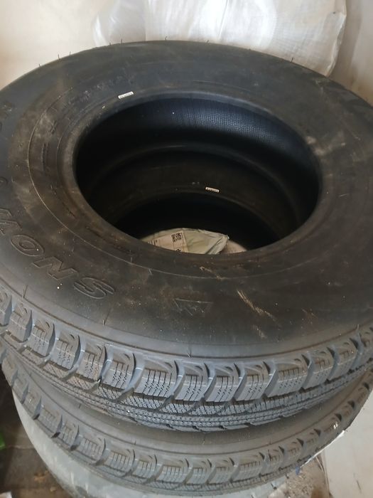 Новые 2шт зимние