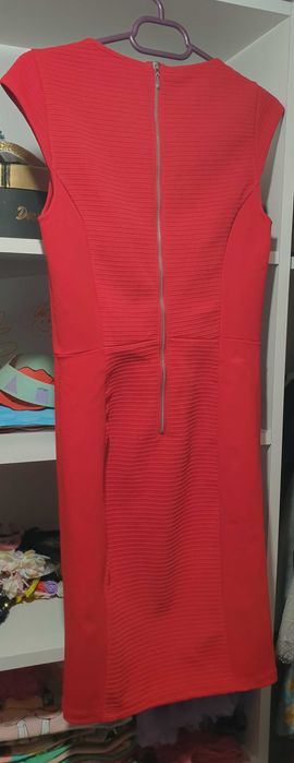 Rochie rosie H&M marimea 36-38