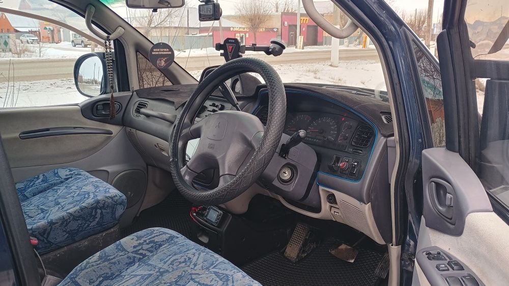 MITSUBISHI delica  булка