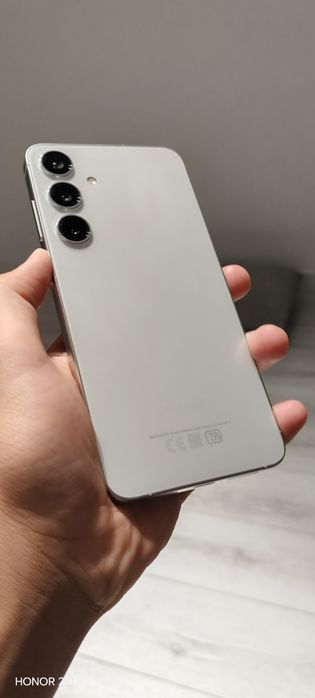 Samsung Galaxy S24 plus s24+