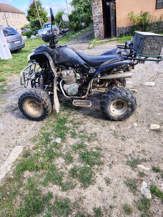 ATV 250 în două pistoane