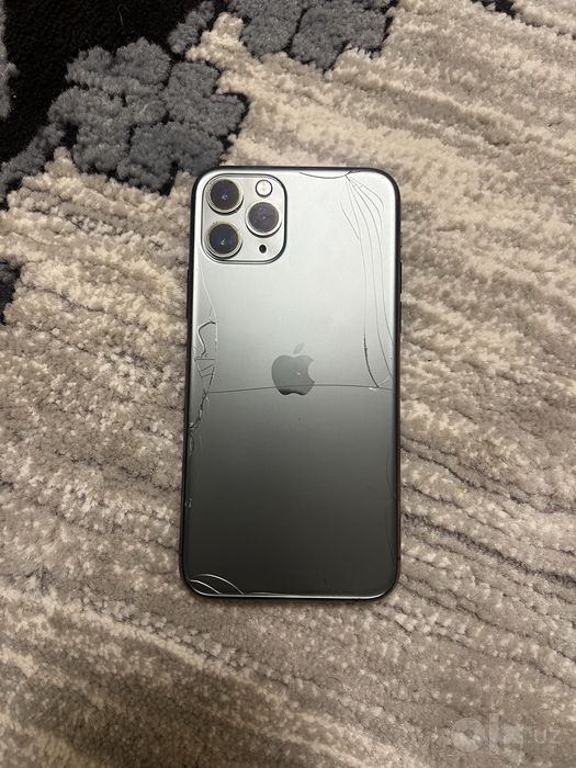 Iphone 11 pro green