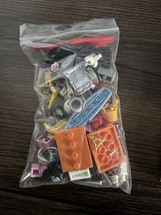 Част от лего сетове, фигурки и аксесоари