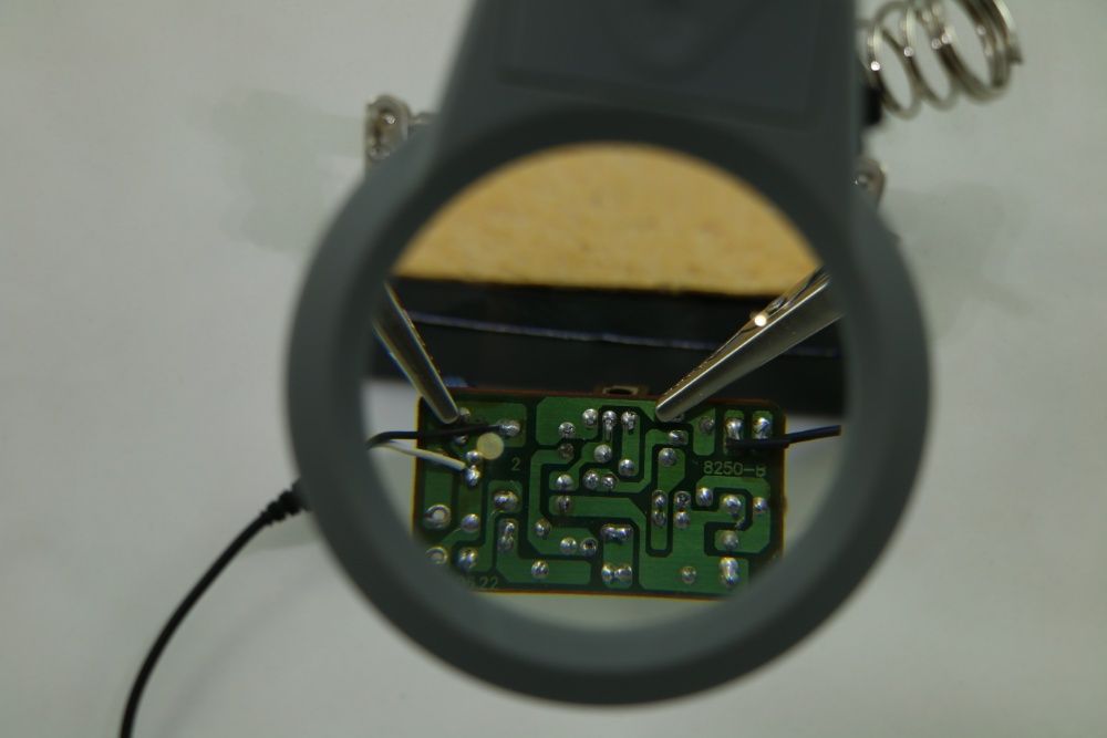 LED стъклена лупа 2 х със стойка за запояване, Германия