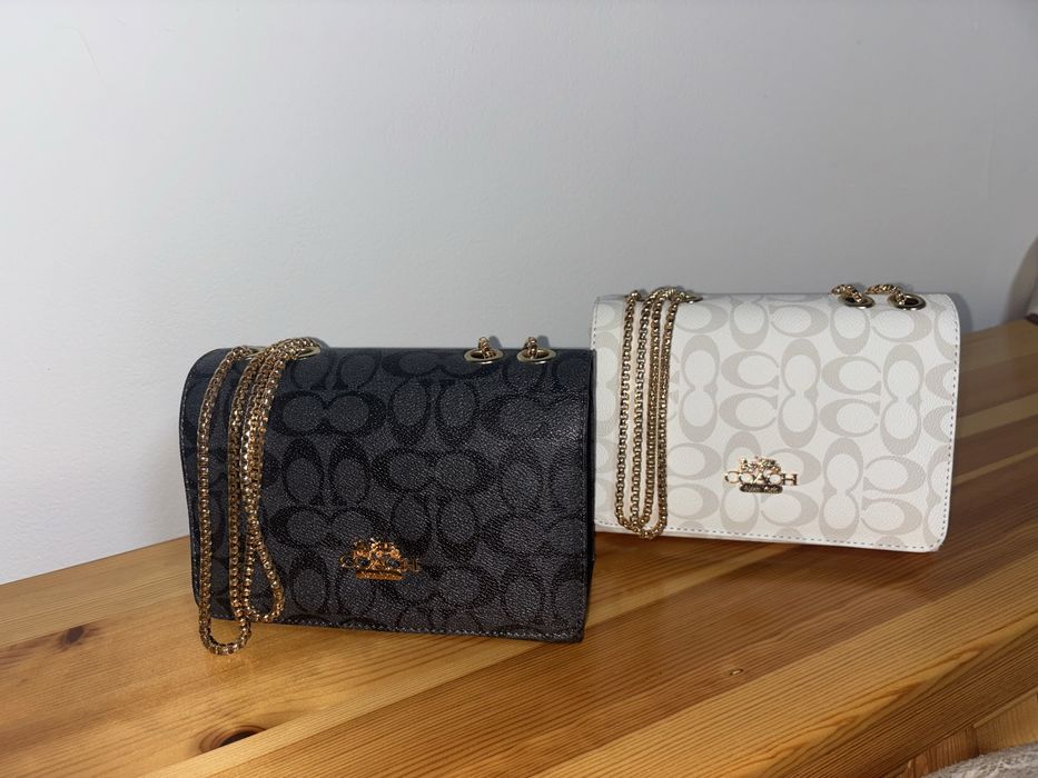 Продавам дамски чанти 1бр/17€-2бр/30€