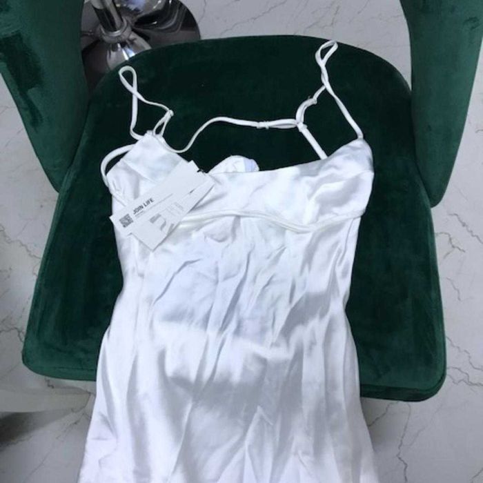 Zara rochie alba satin corset midi tiktok viral noua cut out spate gol