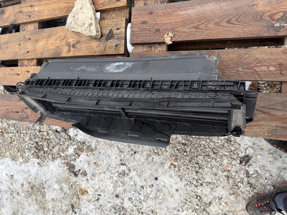 Електрическа Клапа Радиатор/ Смукателна Решетка Skoda Fabia 4