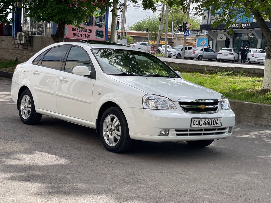 Chevrolet Lacetti / Gentra 2012