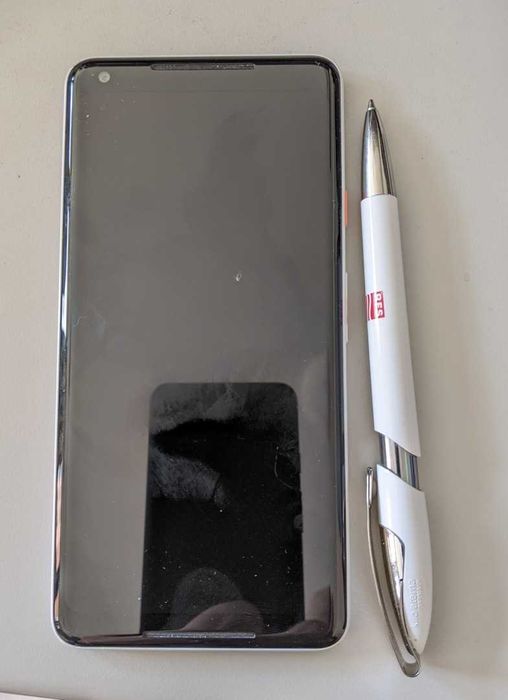 Смартфон Google Pixel 2 XL