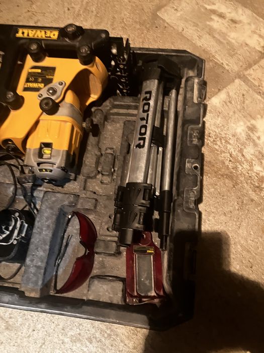 Laser rotativ dewalt