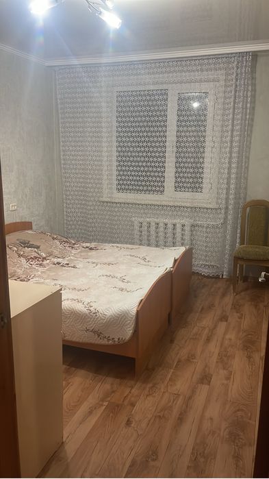 Продам 3х комнатную,студия,64кв,2 этаж